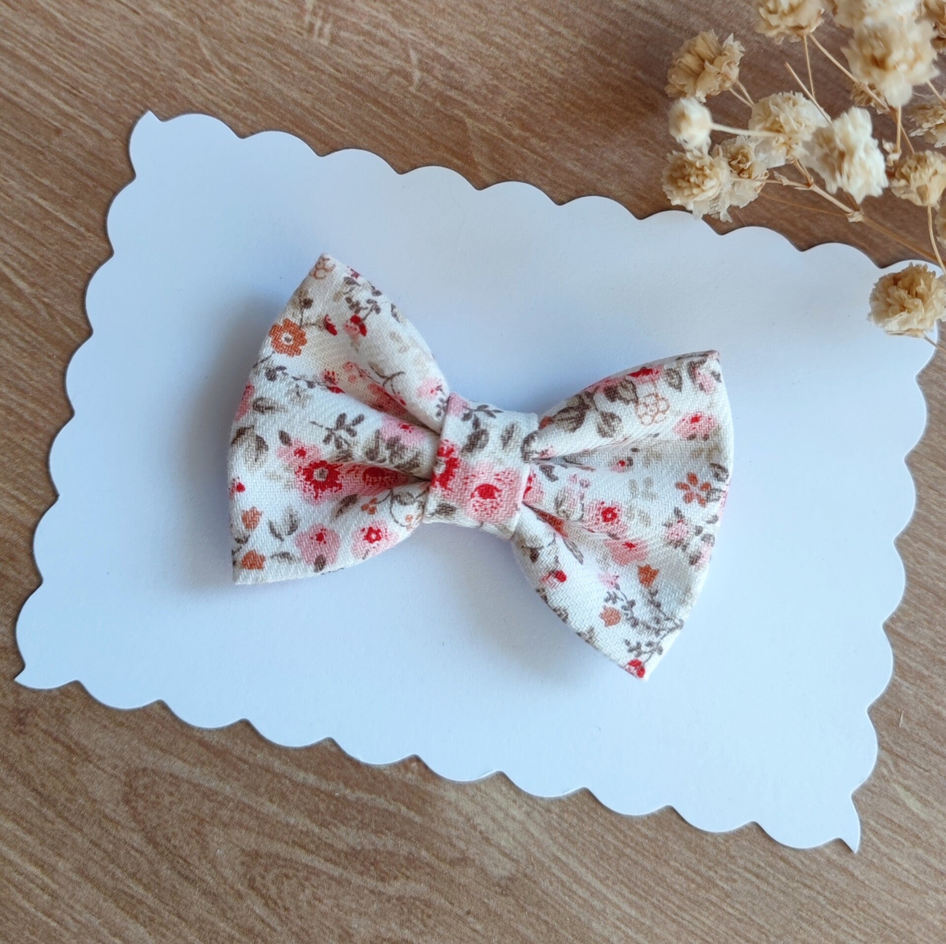 Fleurs printanières rose