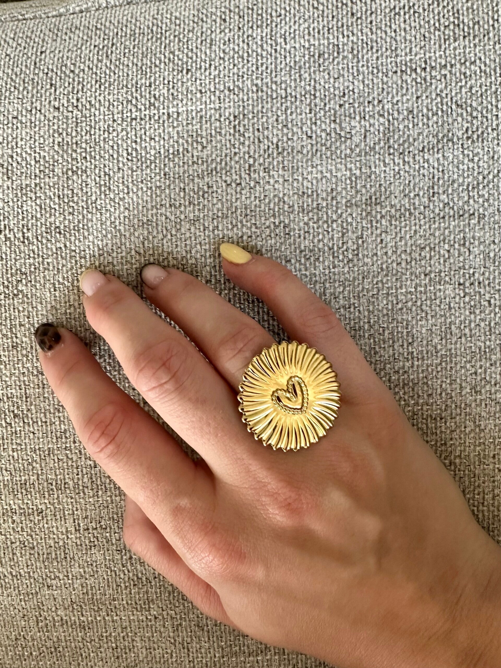 Heart statement ring