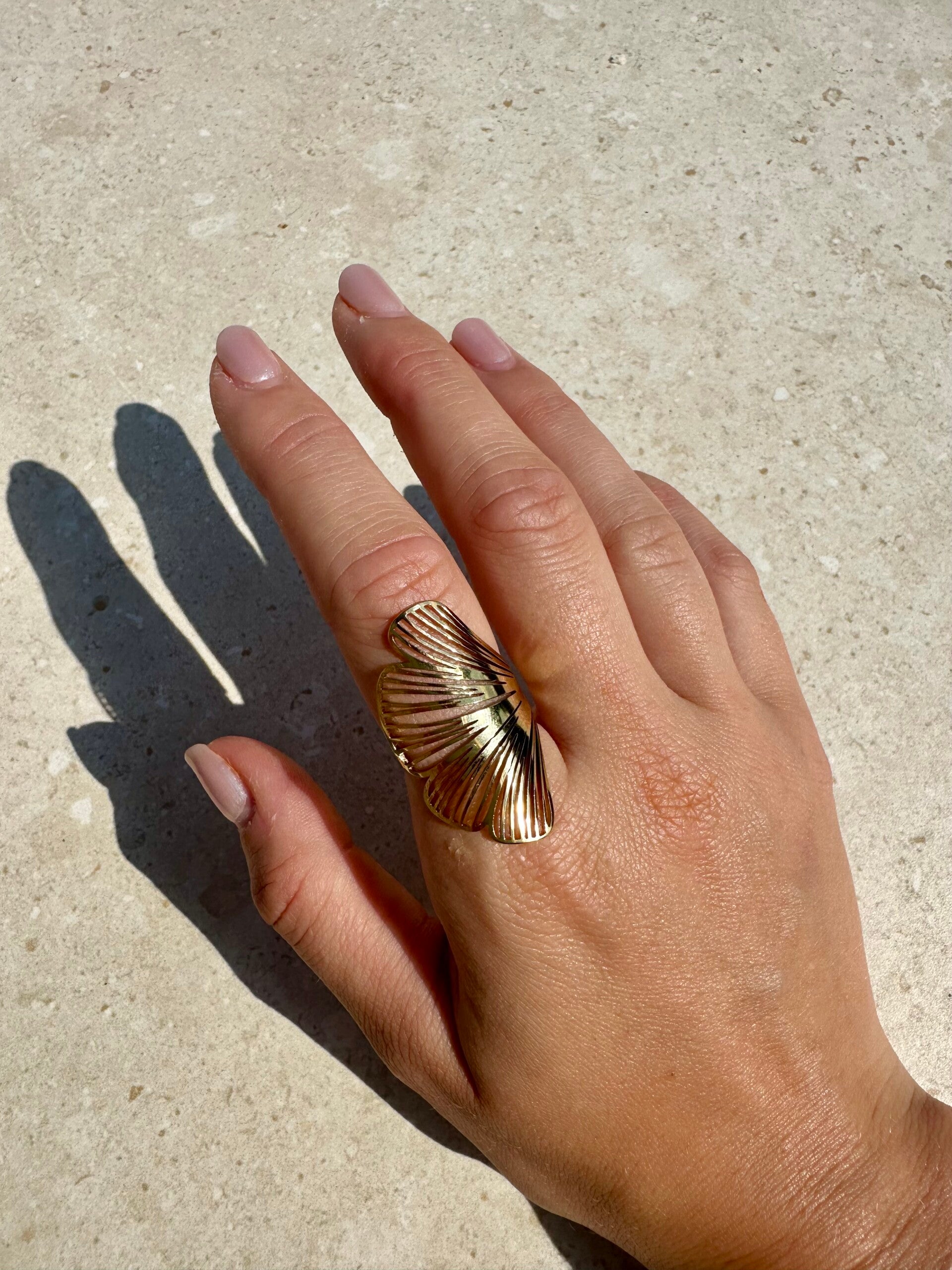 Sunny flower ring