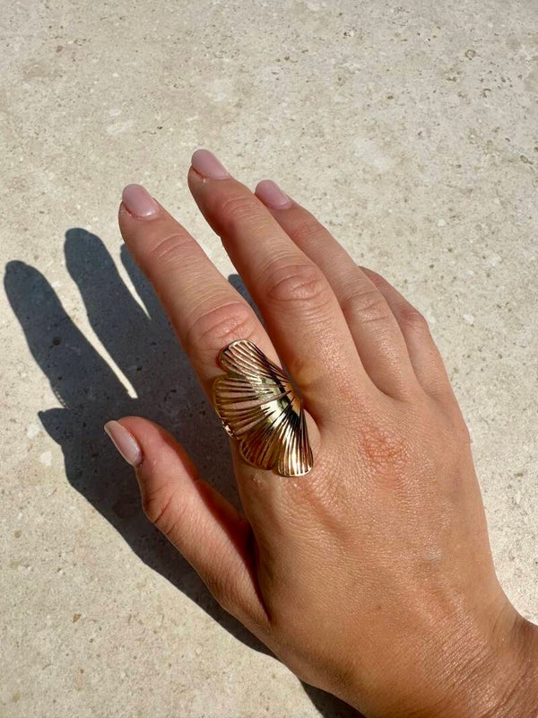 Sunny flower ring