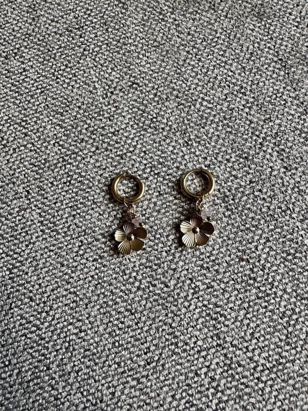oorbellen flower pearl
