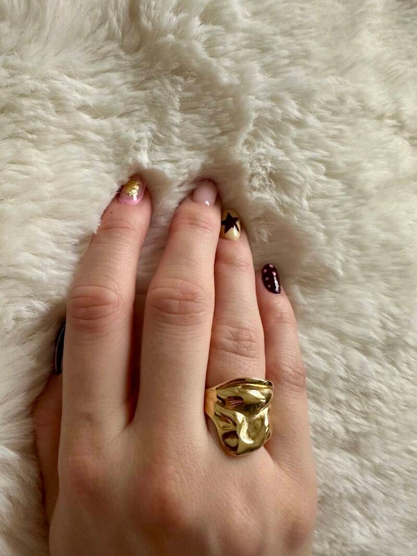 Sculpted glow ring