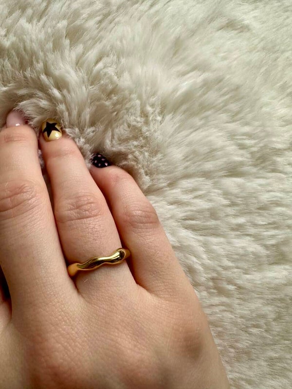 Little wave ring
