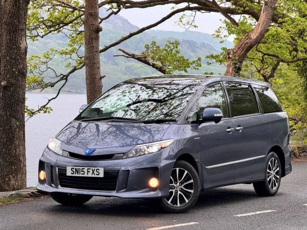 TOYOTA ESTIMA Hybrid ー Blue-Grey(2015)