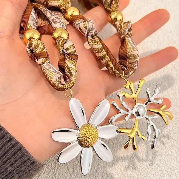 Bloemen in goud- en zilverkleur