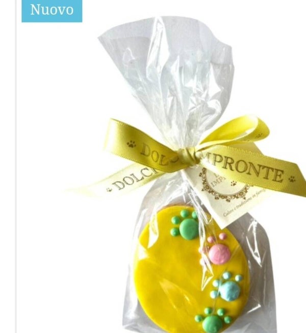 Pasqua delizioso uovo giallo