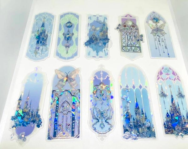 10 stuks Blauwe Holografische Fantasy Bladwijzers – Kastelen & Vlinders – Sprookjesachtige Boekenlegger – Cadeau Boekenliefhebber