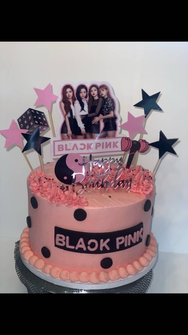 Cake topper black pink
