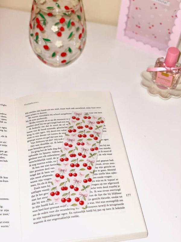 Kersen & Strikjes Boekenlegger 🍒🎀 | Cute Bookmark Aesthetic