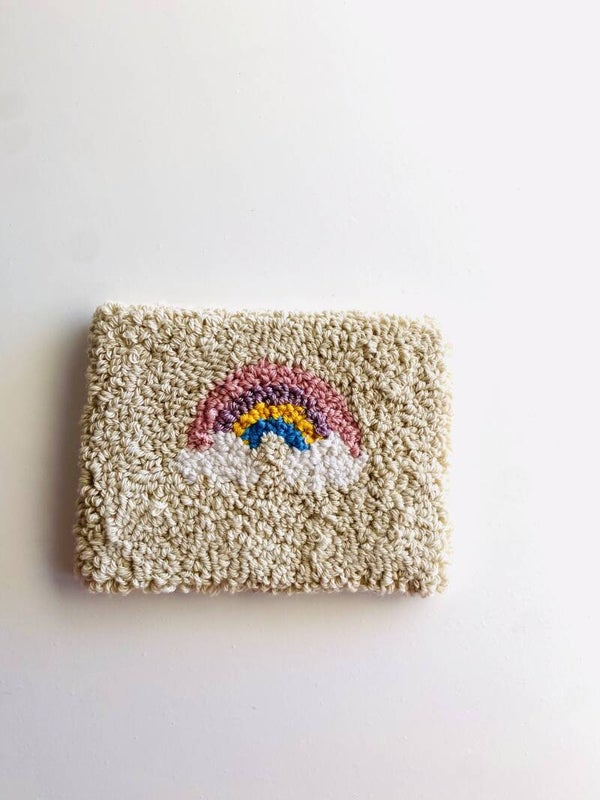 Handgemaakte Punch Needle Regenboog Decor 🌈 | Wanddecoratie