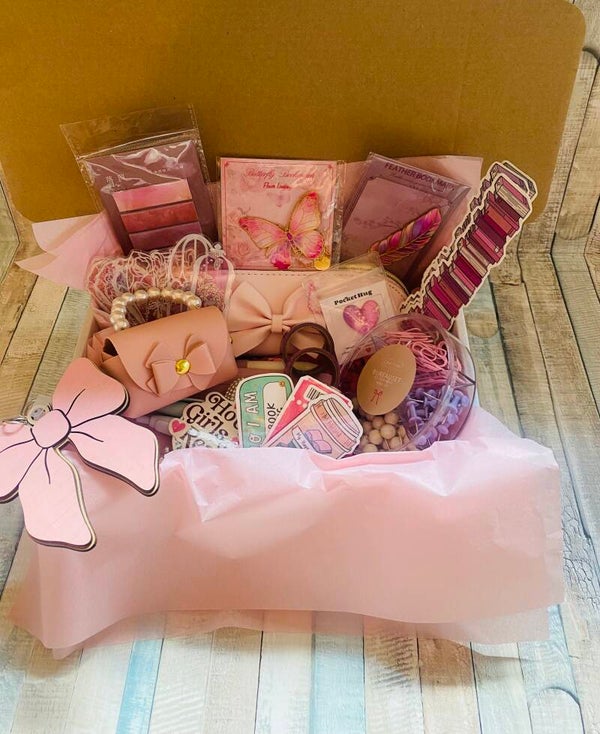 Pink Bookish Mystery Box – Een droom voor iedere boekenliefhebber!