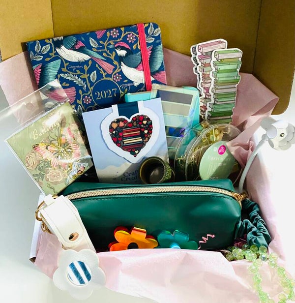 Emerald Book Lover Box – Luxury Reading & Stationery Gift Set ✨
