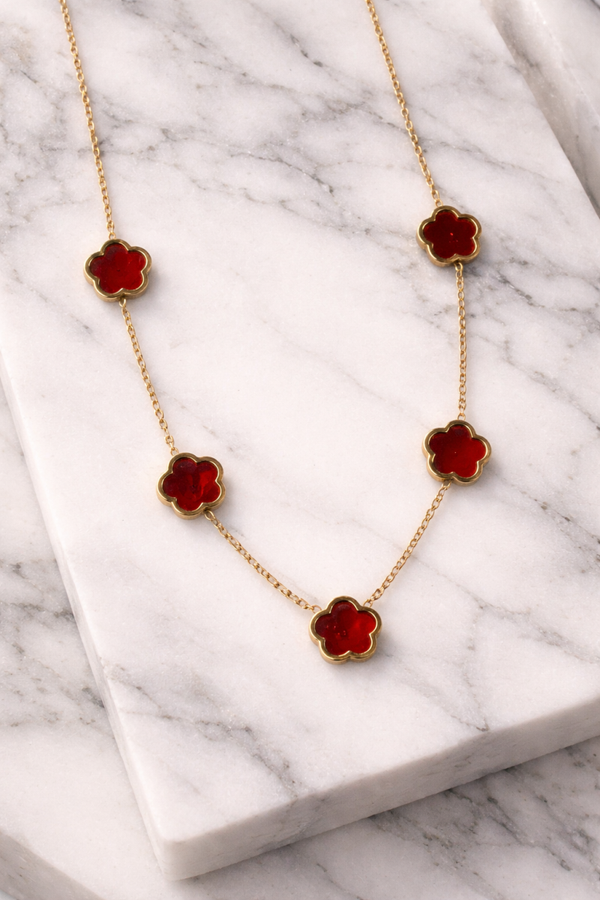 Collar de 5 tréboles rojos, perfecto para el día de las Madres