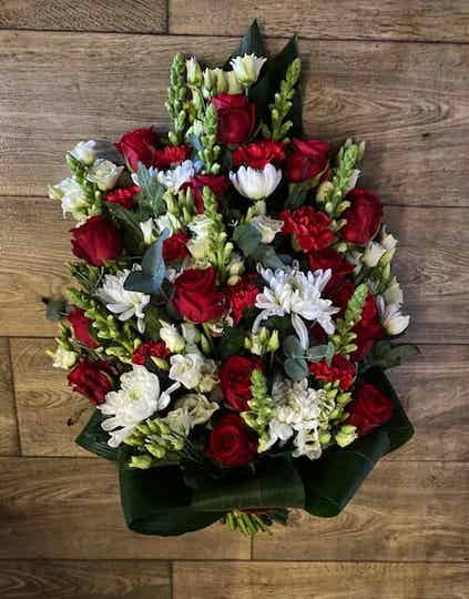 Rouwboeket "Klassiek rood wit"