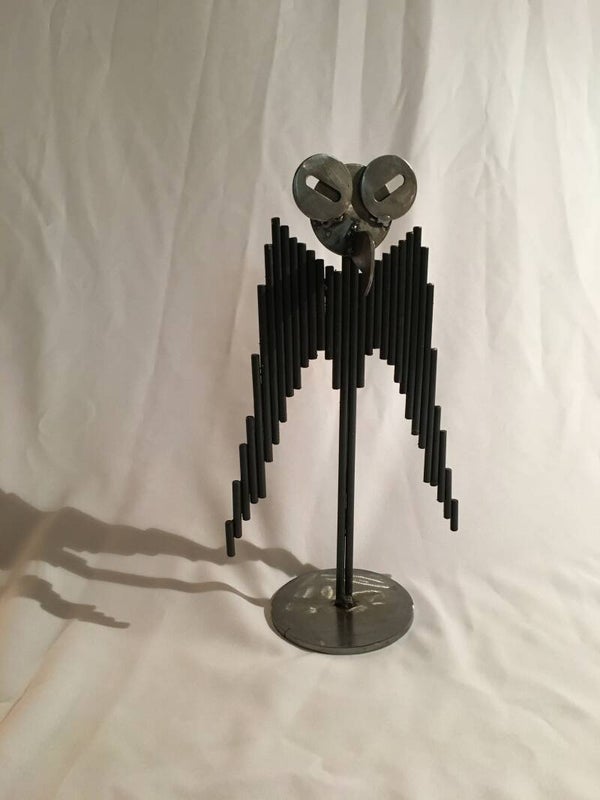 Stahlstab-Skulptur "Vogel, von der Rolle"