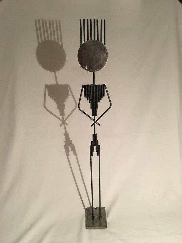 Stahlstab-Skulptur "Schlanker Punk"