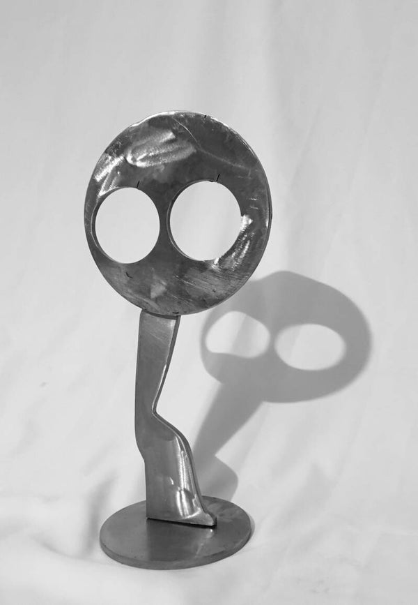 abstrakte Stahl-Skulptur "magere Eule"