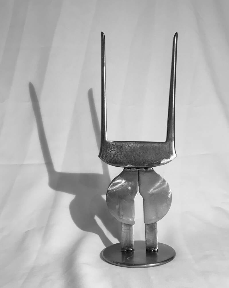 stahl-skulptur-schweissen-geschweisst-jung-stier-36cm-b-fgs-standard.jpg