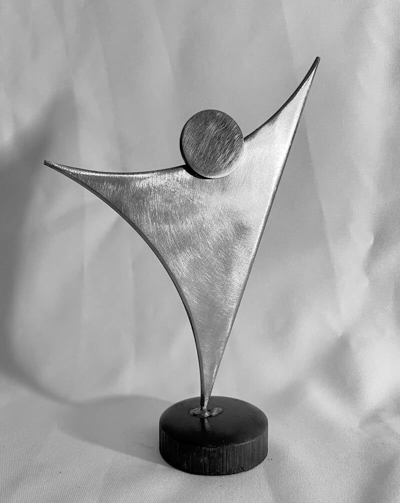 stahl-skulptur-schweissen-unikat-kunst-fgs-engel-2-standard-z4dsg1.jpg