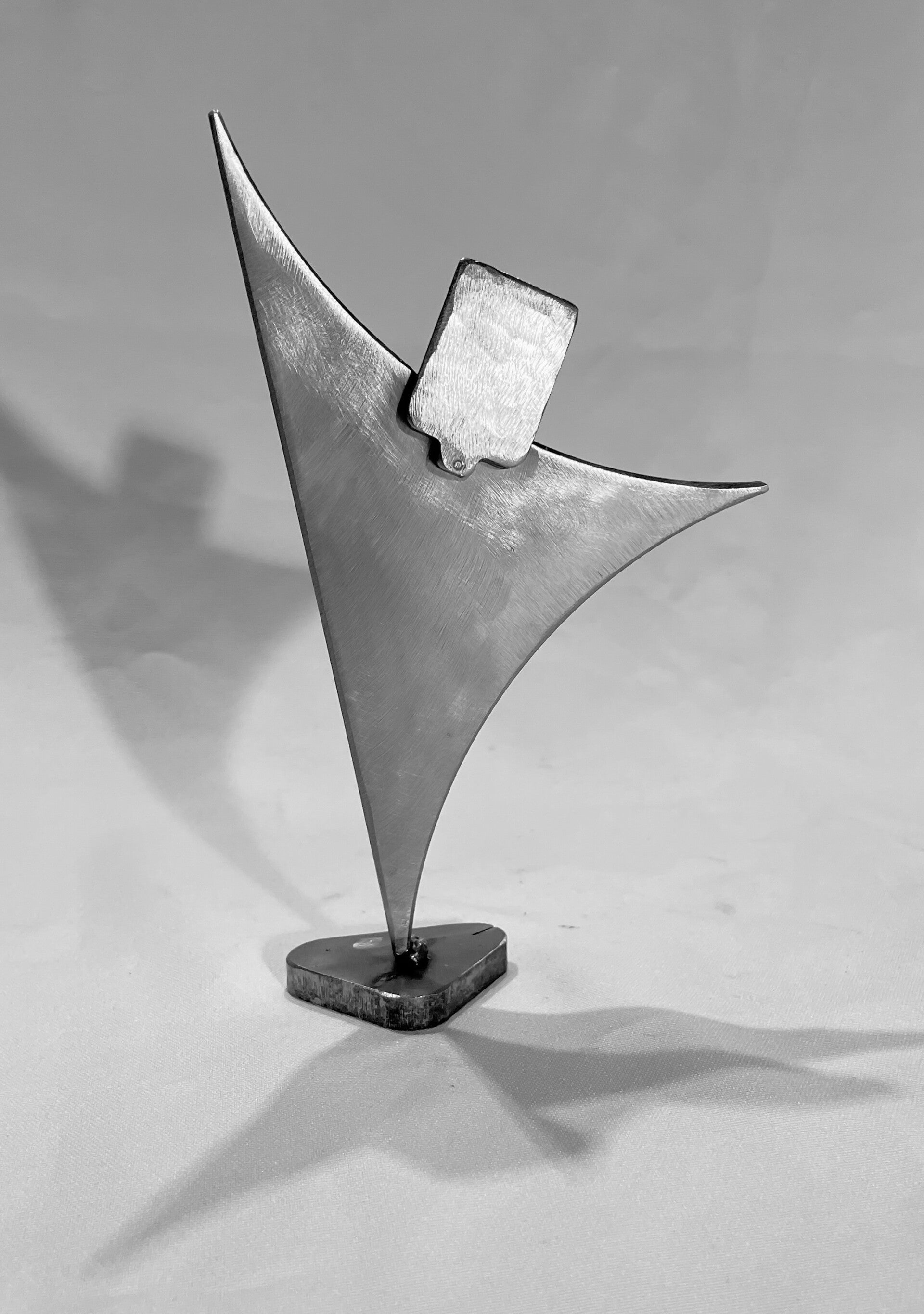 abstrakte Stahl-Skulptur "Tänzer Nr. 16"