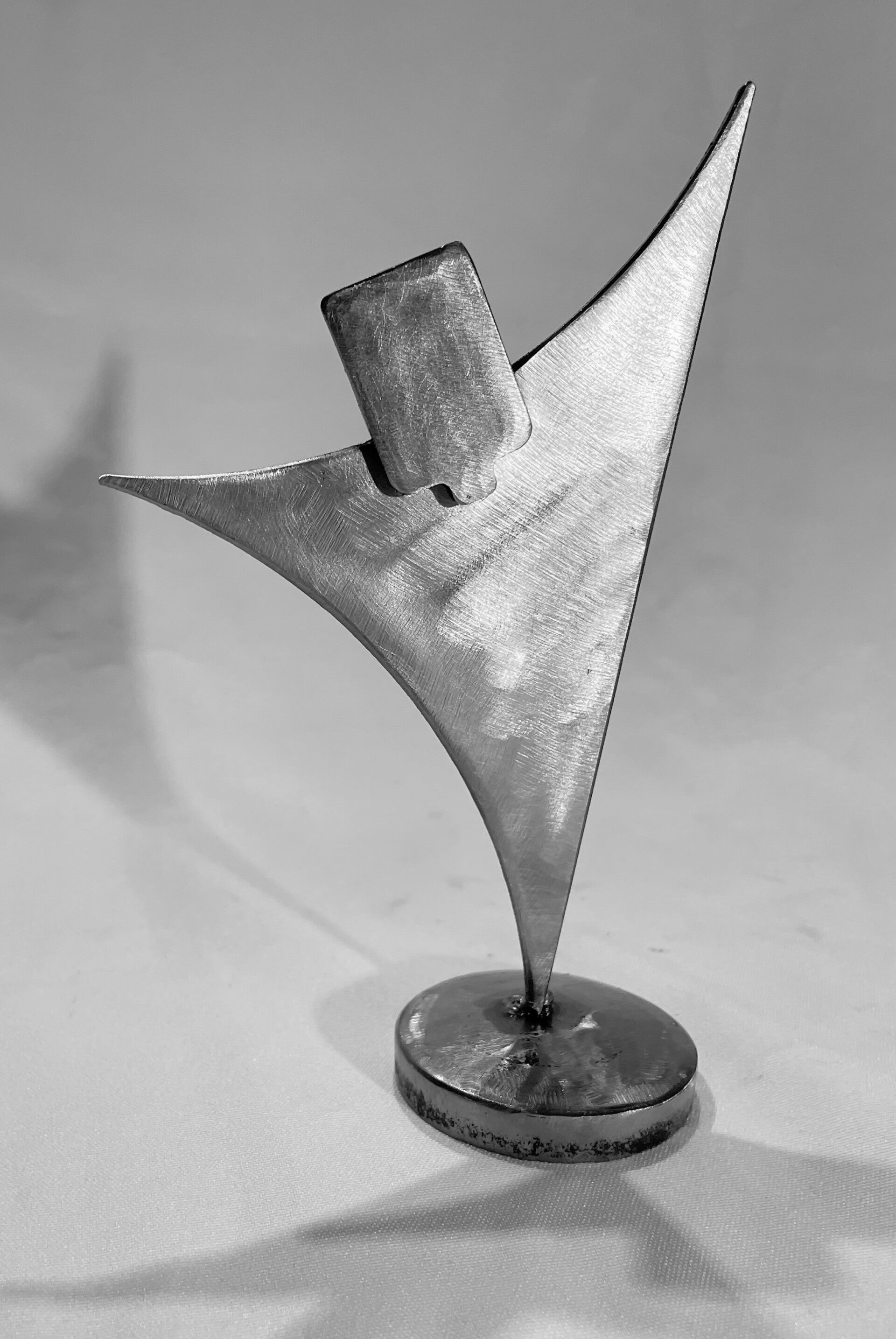 abstrakte Stahl-Skulptur "Tänzer Nr. 17"