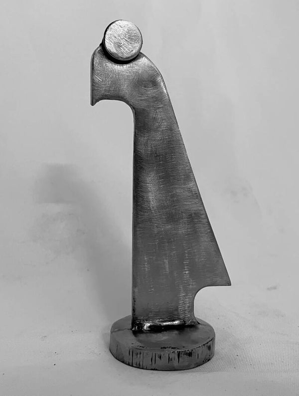 abstrakte Stahl-Skulptur "enttäuschte Taube"