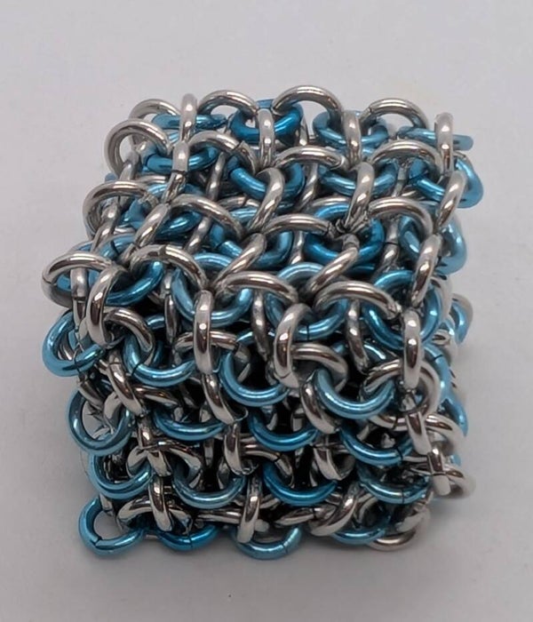 Chainmaille fidget jelly cube