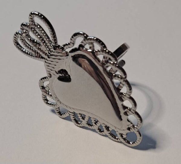 Zilveren ring met groot hart en kroon