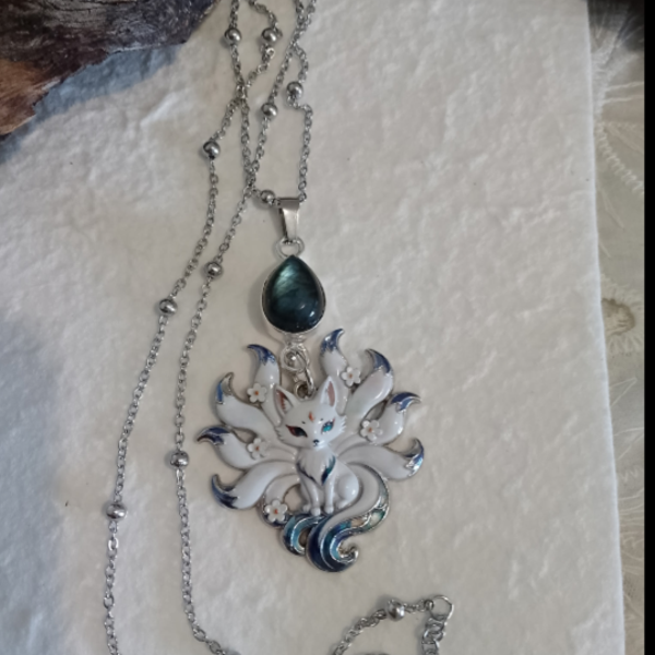 Collier Renard kitsune japonais pierre de labradorite argenté
