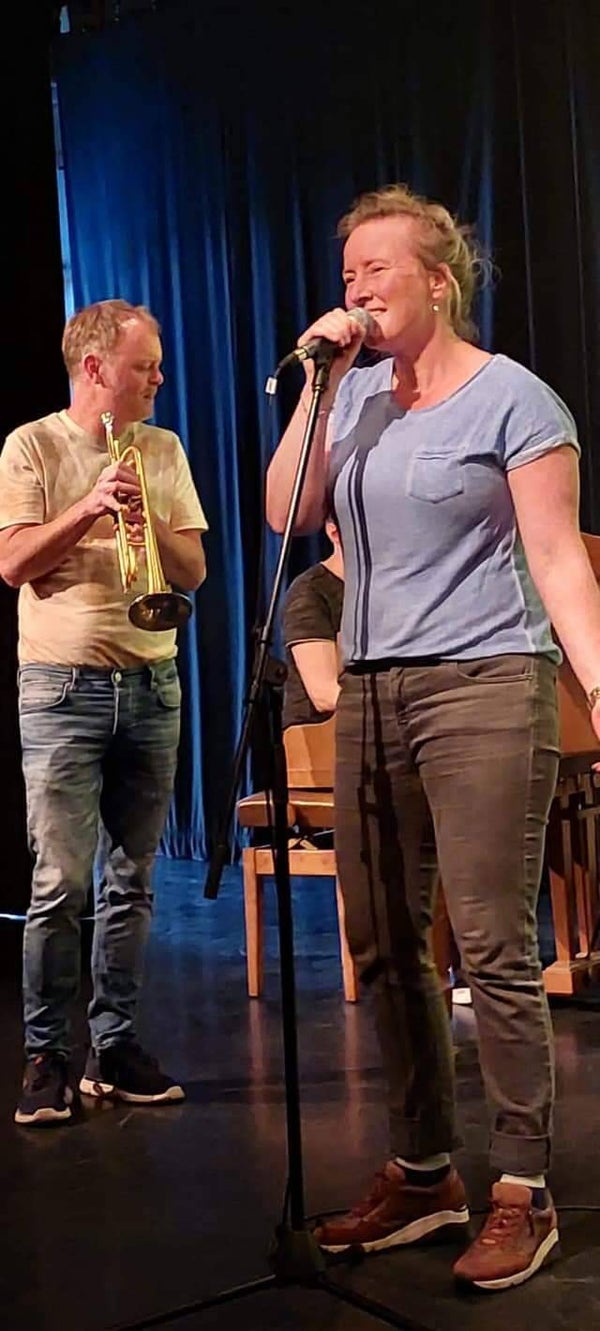 Kaarten 1 juni 2024 'Dilys Derksen van Mooie Mensen zingt en vertelt...'