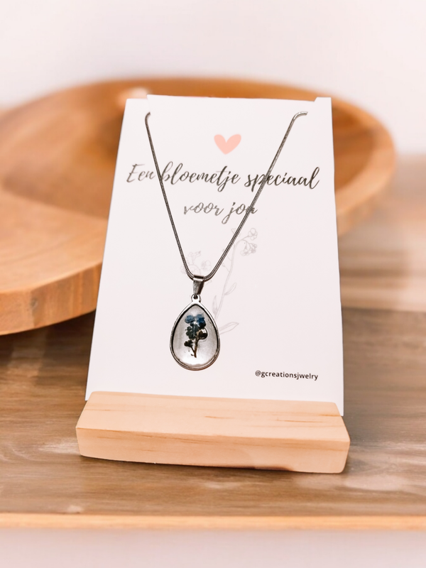 Ketting met vergeet-mij-nietjes zilver met kaart