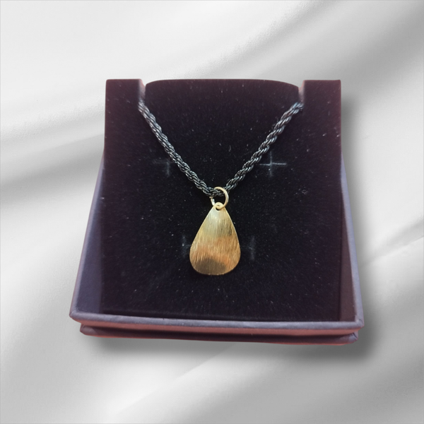 Elegance necklace black and gold