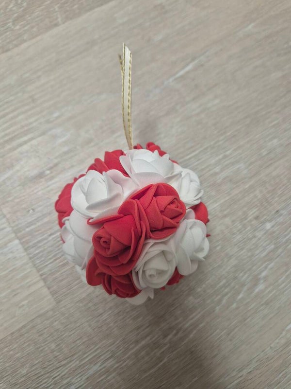 Boule rose en mousse