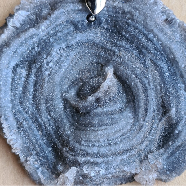 Chalcedoon roos hanger nr1487