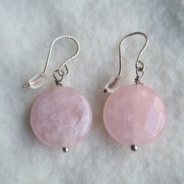 Rozenkwarts oorhangers nr2100