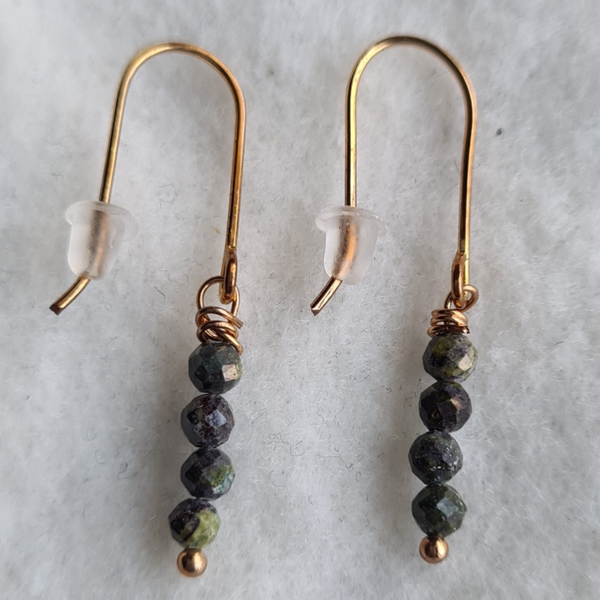 Drakenbloed steen oorhangers nr2106