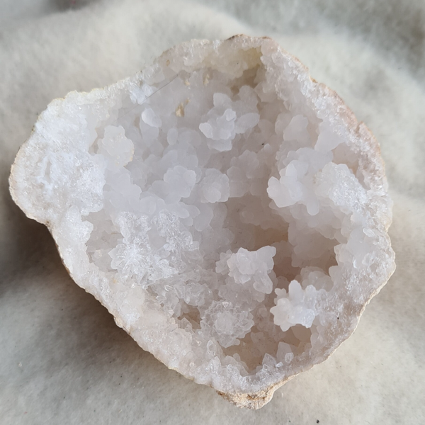 Bergkristal geode nr1717