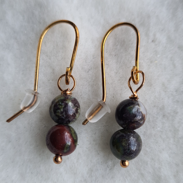 Drakenbloed steen oorhangers nr2110