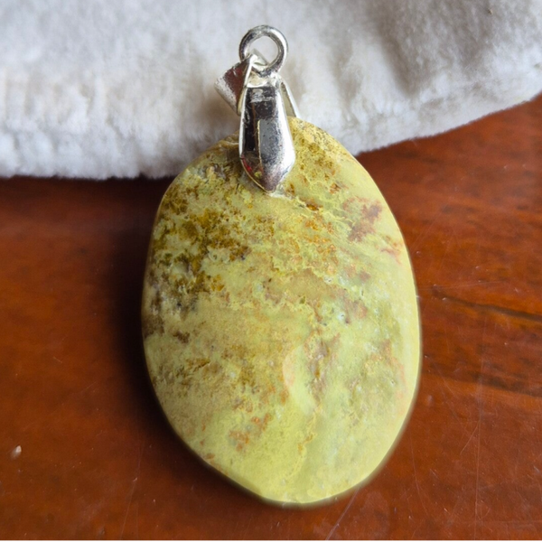 Opaal Groen hanger  nr116