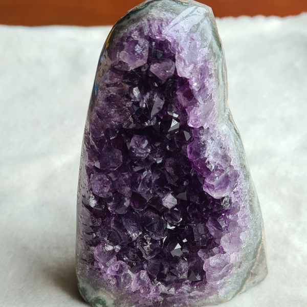 Amethist geode nr1596