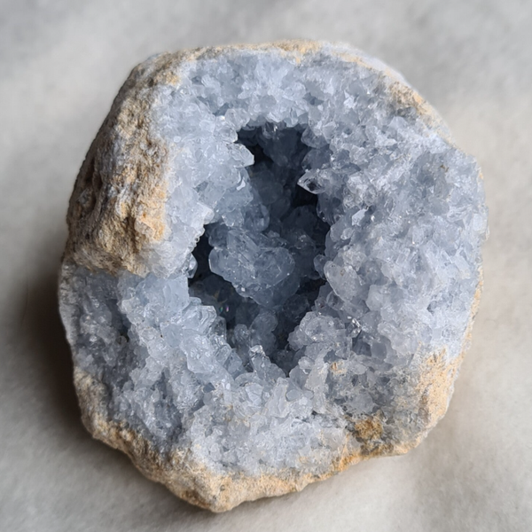 Celestien geode nr1598