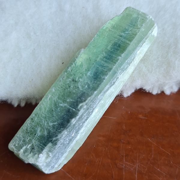 Kyaniet distheen groen nr2297