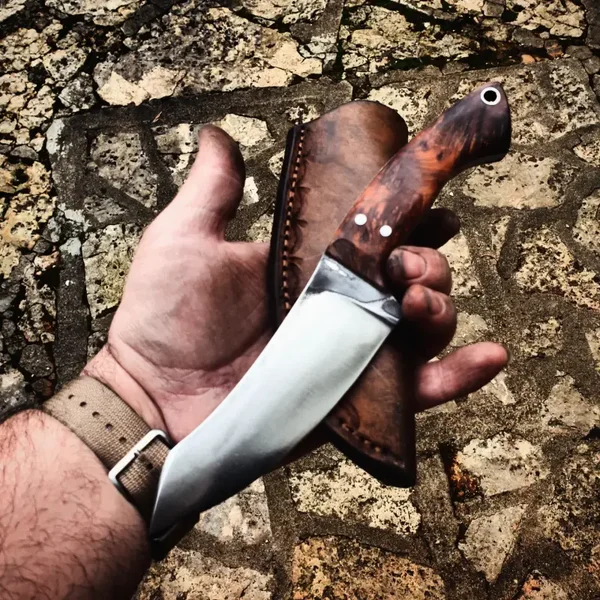 Huntsman skinner