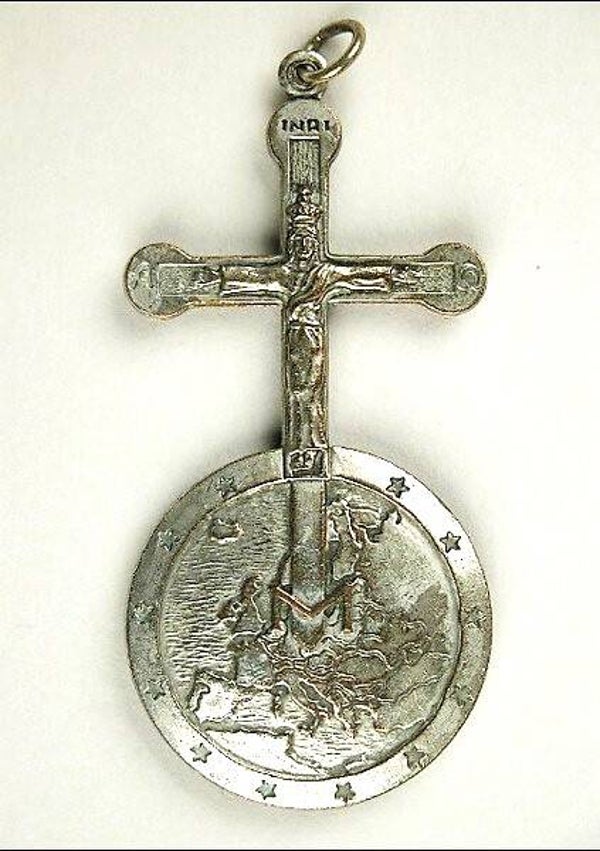 Zeldzaam verzilverd Kruisbeeld met Europa-medaille (7834)