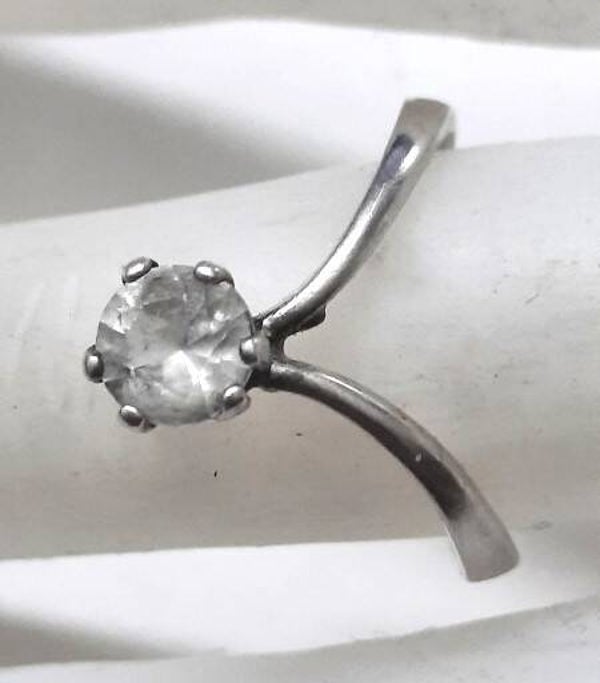 Aparte vintage zilveren solitair ring met zirkonia HB 925