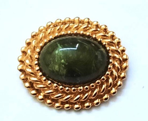 Chique goudkleurige vintage ovale broche met Groene Cabochon