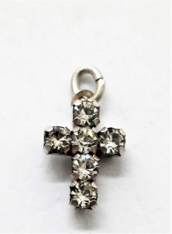 Klein maar fijn dit flonkerende hangertje kruisje, 925 KV