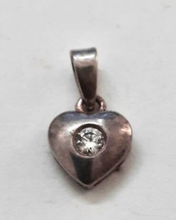 Kleine zilveren "Puffy Heart" hanger met zirkonia 925