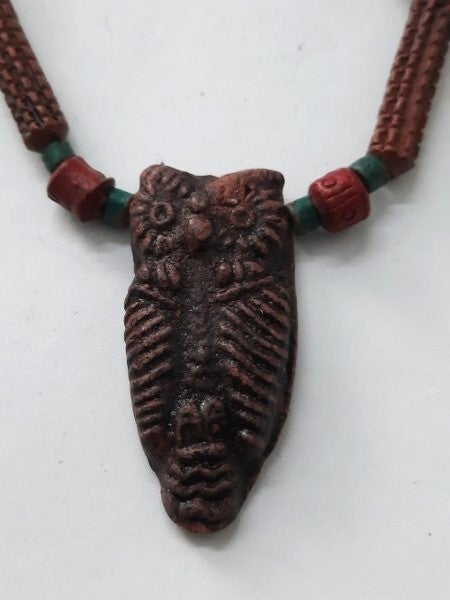 Leuke etnische staafjes en kralenketting met uil