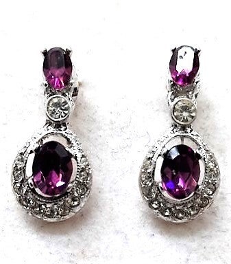 Luxe zlverkleurige oorbellen met paars/Amethist steentjes & Strass
